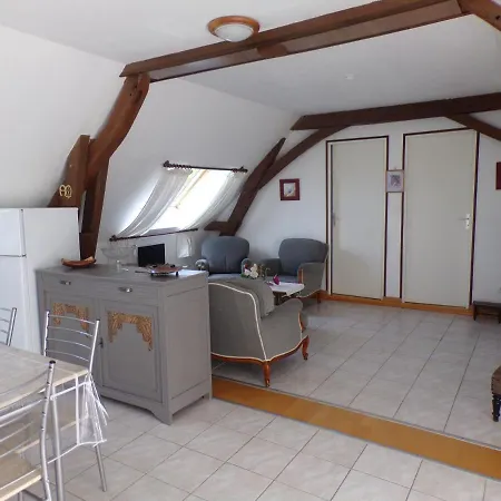La ferme du verger - 1er étage avec escalier *